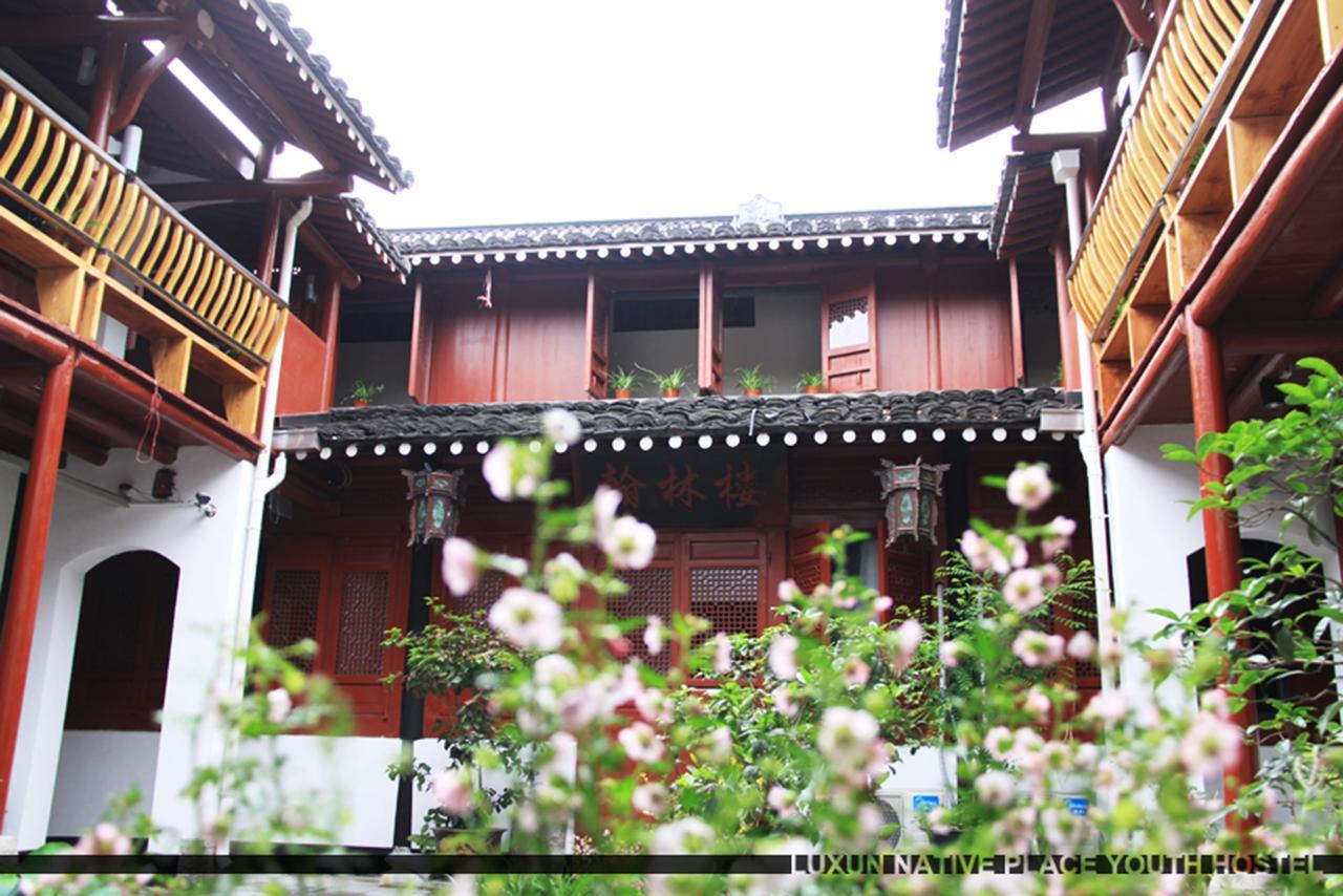 Shaoxing Laotaimen Luxun Native Place Youth Hostel Екстериор снимка